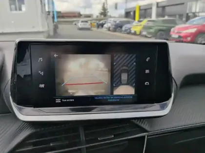 Photo 37 Peugeot 208  PureTech 100 S&S BVM6