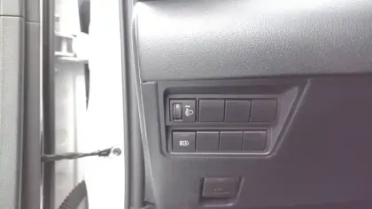 Photo 25 Toyota Yaris  70 VVT-i