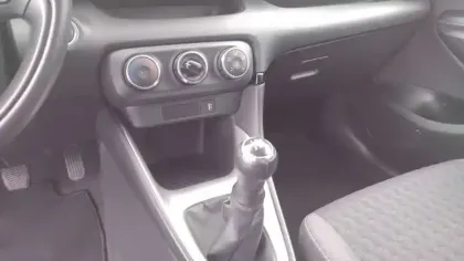 Photo 16 Toyota Yaris  70 VVT-i