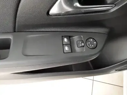 Photo 18 Opel Corsa  1.2 75 ch BVM5