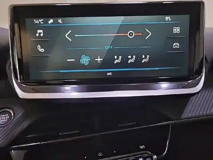 Photo 19 Peugeot 208  PureTech 100 S&S BVM6