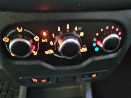 Photo 45 Dacia Dokker  Blue dCi 95