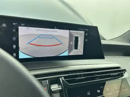 Photo 75 Peugeot 5008  Hybrid 136 e-DCS6