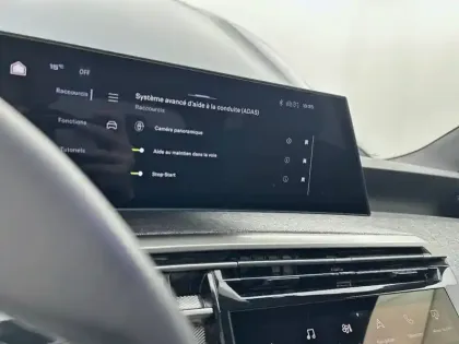 Photo 74 Peugeot 5008  Hybrid 136 e-DCS6