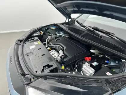 Photo 66 Peugeot 5008  Hybrid 136 e-DCS6