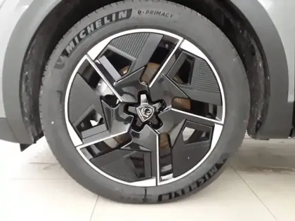 Photo 12 Peugeot 408  PHEV 180 e-EAT8