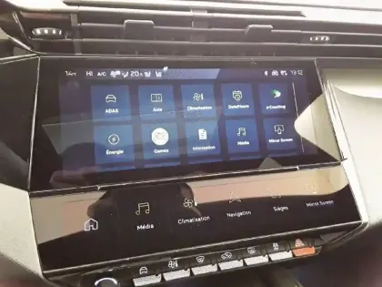 Photo 18 Peugeot 408  PHEV 180 e-EAT8