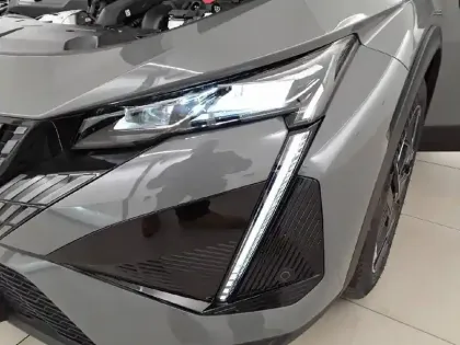 Photo 15 Peugeot 408  PHEV 180 e-EAT8