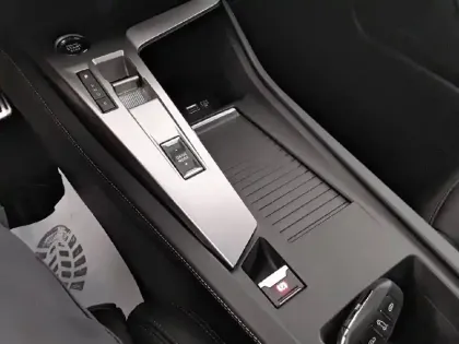 Photo 13 Peugeot 408  PHEV 180 e-EAT8