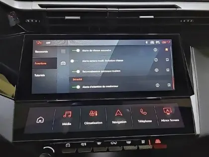 Photo 22 Peugeot 308  Hybrid 145 e-DCS6