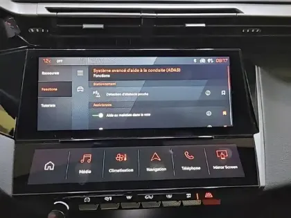 Photo 20 Peugeot 308  Hybrid 145 e-DCS6