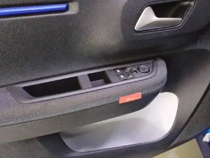 Photo 103 Citroën C3  Turbo 100 ch BVM6