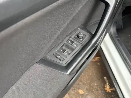 Photo 17 Volkswagen T-roc  1.5 TSI 150 EVO Start/Stop DSG7