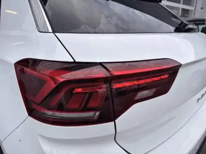 Photo 16 Volkswagen T-roc  1.5 TSI 150 EVO Start/Stop DSG7