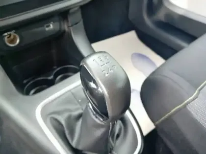 Photo 13 Citroën C3  PureTech 83 S&S BVM5