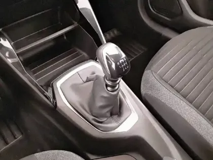 Photo 13 Peugeot 208  PureTech 100 S&S BVM6