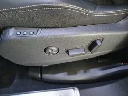 Photo 95 Peugeot 3008  Puretech 130ch S&S EAT8