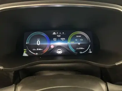 Photo 16 Renault Arkana  E-Tech hybride 145 - 22