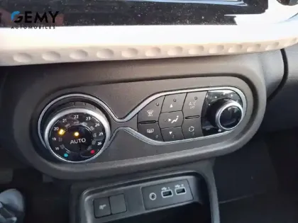 Photo 18 Renault Twingo  III SCe 65