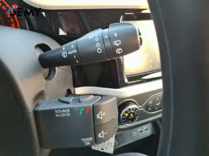 Photo 23 Renault Twingo  III SCe 65