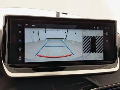 Photo 17 Peugeot 2008  Hybrid 145 e-DCS6