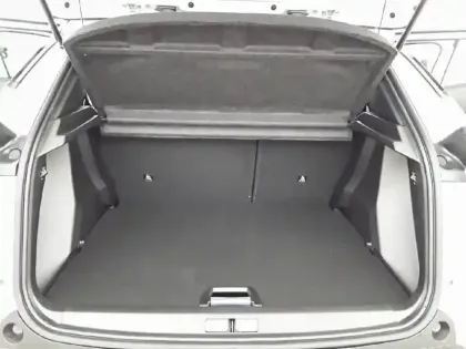 Photo 5 Peugeot 2008  Hybrid 145 e-DCS6