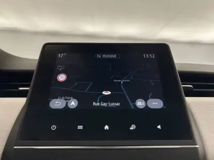 Photo 23 Renault Clio  E-Tech full hybrid 145