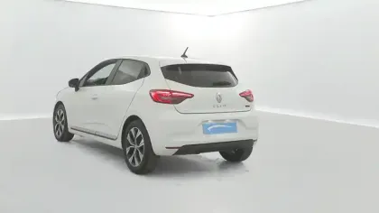 Photo 30 Renault Clio  E-Tech full hybrid 145