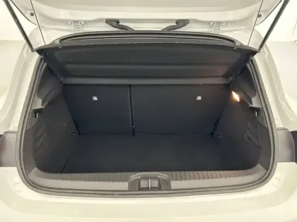 Photo 17 Renault Clio  E-Tech full hybrid 145