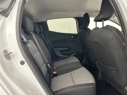 Photo 52 Renault Clio  E-Tech full hybrid 145