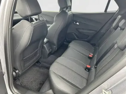 Photo 11 Peugeot 2008  Hybrid 145 e-DCS6