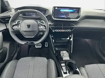 Photo 7 Peugeot 2008  Hybrid 145 e-DCS6