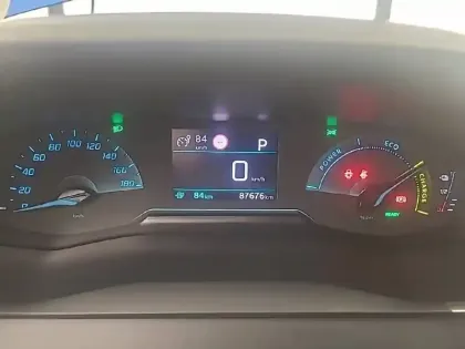 Photo 9 Peugeot 2008  Electrique 136 ch