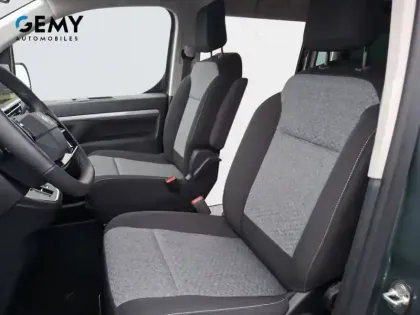 Photo 8 Citroën Spacetourer Holidays Diesel 180 ch boîte automatique