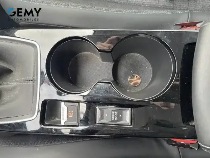 Photo 15 Peugeot 208  BlueHDi 100 S&S BVM6