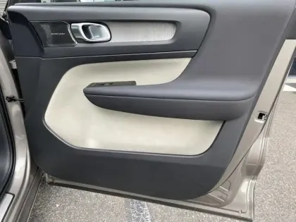 Photo 31 Volvo Xc40  T4 Recharge 129+82 ch DCT7