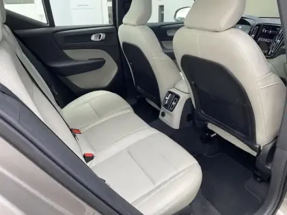 Photo 27 Volvo Xc40  T4 Recharge 129+82 ch DCT7