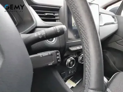 Photo 18 Renault Captur  TCe 140 EDC - 21