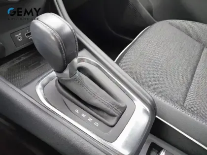 Photo 23 Renault Captur  TCe 140 EDC - 21