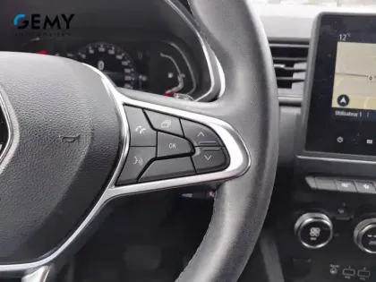 Photo 16 Renault Captur  TCe 140 EDC - 21