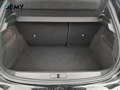 Photo 45 Peugeot 208  BlueHDi 100 S&S BVM6