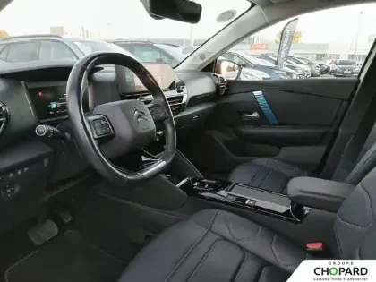 Photo 35 Citroën C4 e- 136 ch Automatique