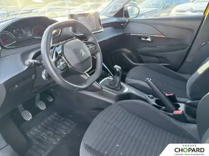 Photo 27 Peugeot 208  PureTech 75 S&S BVM5