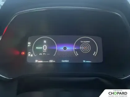 Photo 16 Renault Captur  E-Tech full hybrid 145 ch