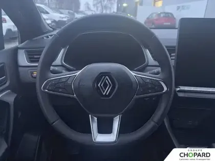 Photo 15 Renault Captur  E-Tech full hybrid 145 ch