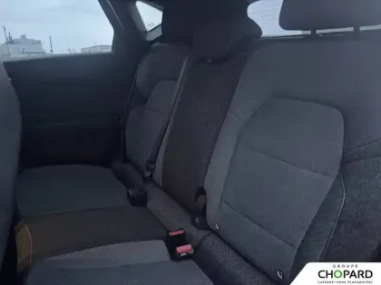 Photo 10 Renault Captur  E-Tech full hybrid 145 ch