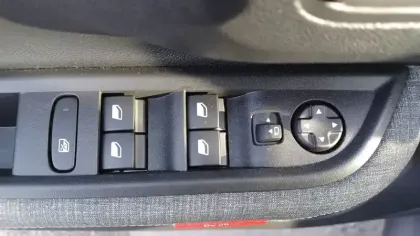 Photo 14 Citroën C3 Aircross  Hybride 145 e-DCS6