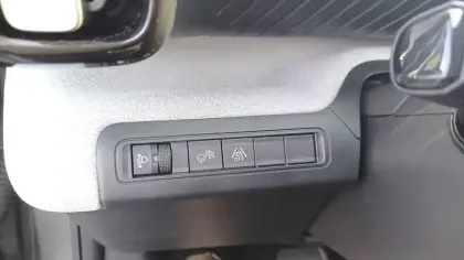 Photo 15 Citroën C3 Aircross  Hybride 145 e-DCS6