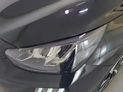 Photo 76 Peugeot 208  PureTech 100 S&S BVM6