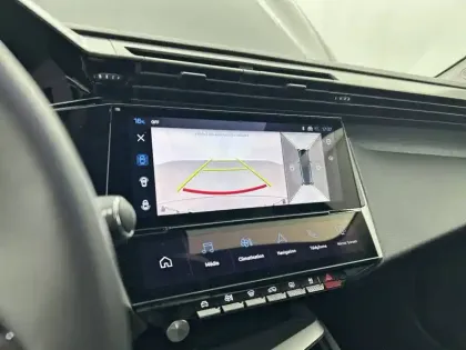 Photo 24 Peugeot 308  Hybrid 136 e-DCS6